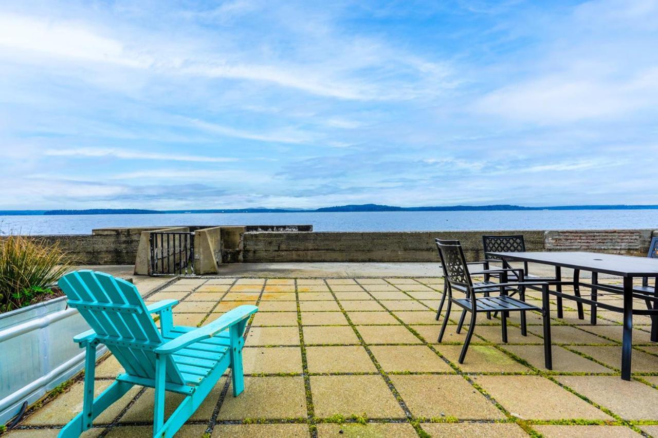 Apartment Seaside Serenity 1-br Apt With Peek-a-boo Sound Views Seattle