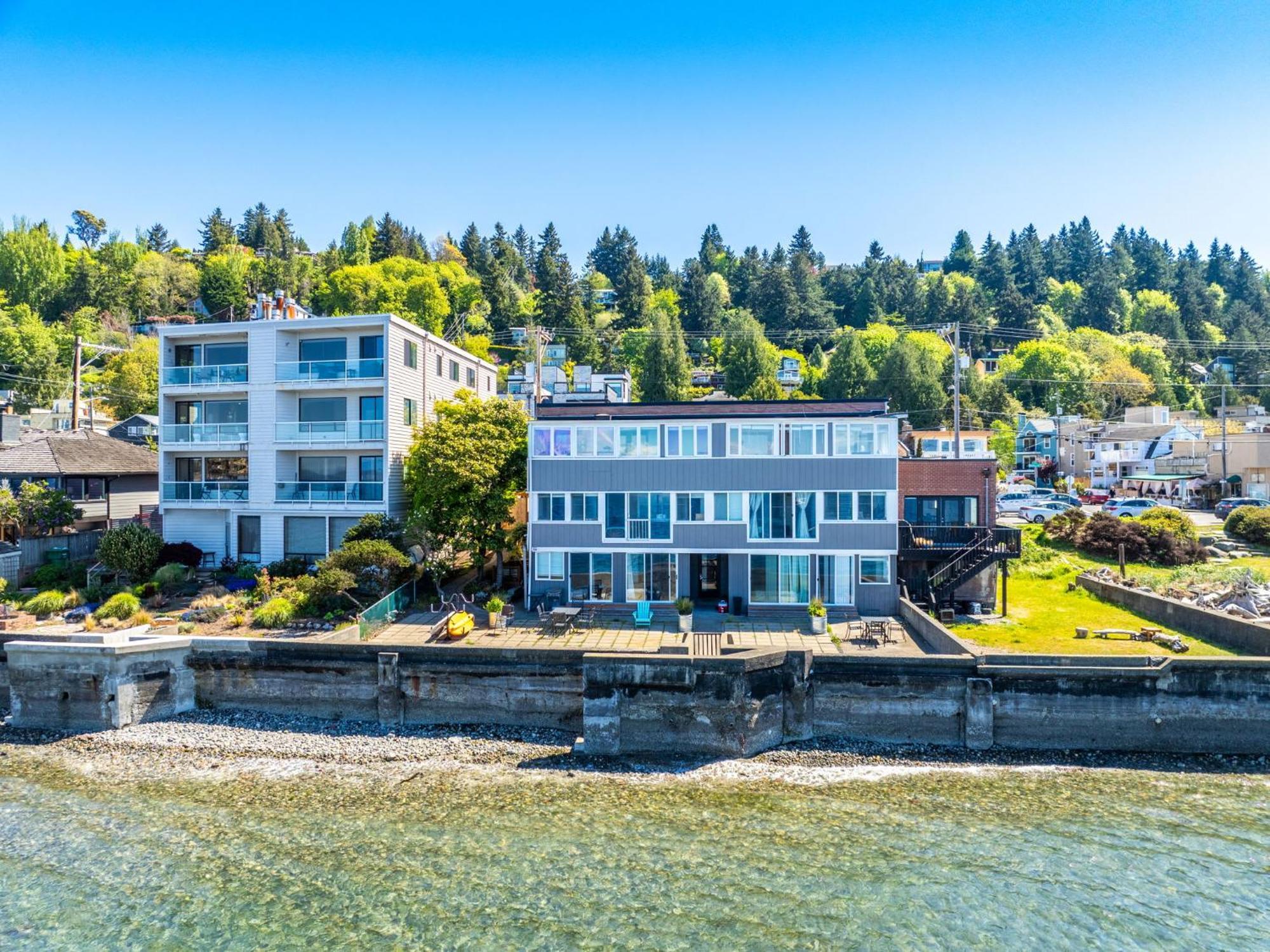 Apartment Seaside Serenity 1-br Apt With Peek-a-boo Sound Views