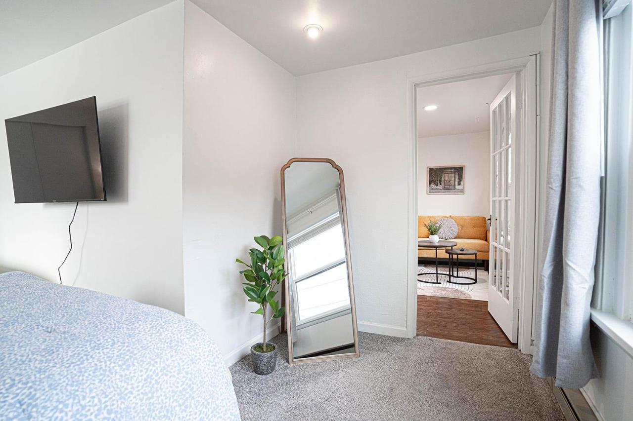 Apartment Seaside Serenity 1-br Apt With Peek-a-boo Sound Views *