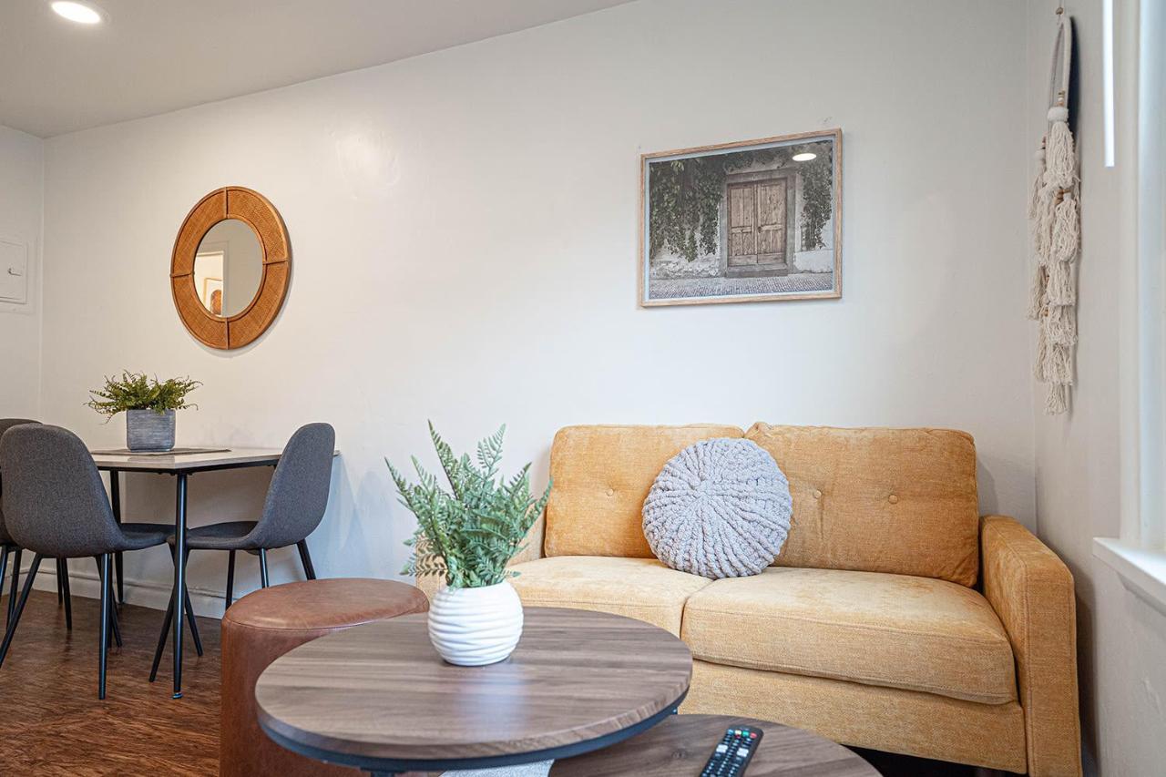 Seaside Serenity 1-br Apt With Peek-a-boo Sound Views *
